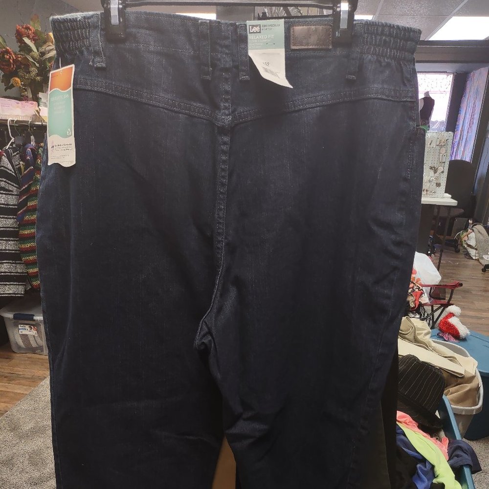 elastic waist pull on jeans from Lee size 22W